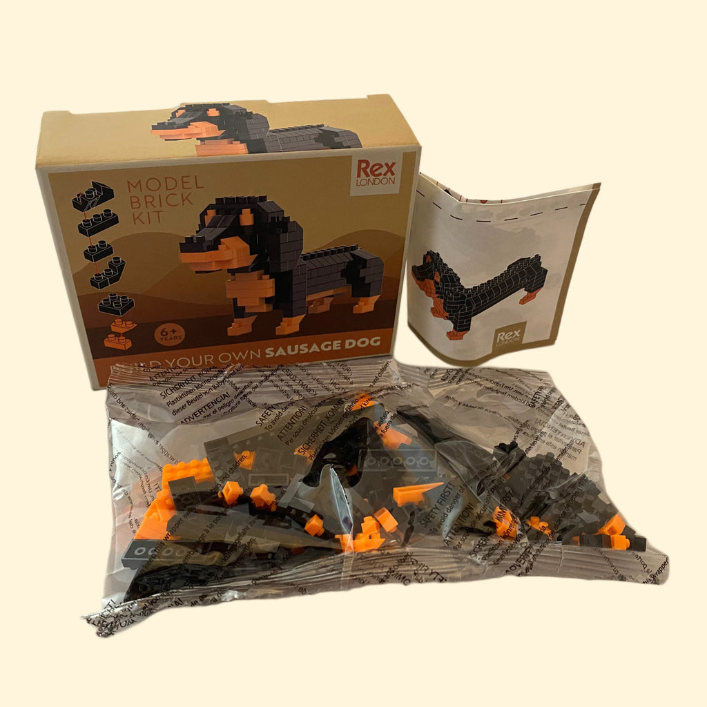 Sausage Dog Model Brick Kit